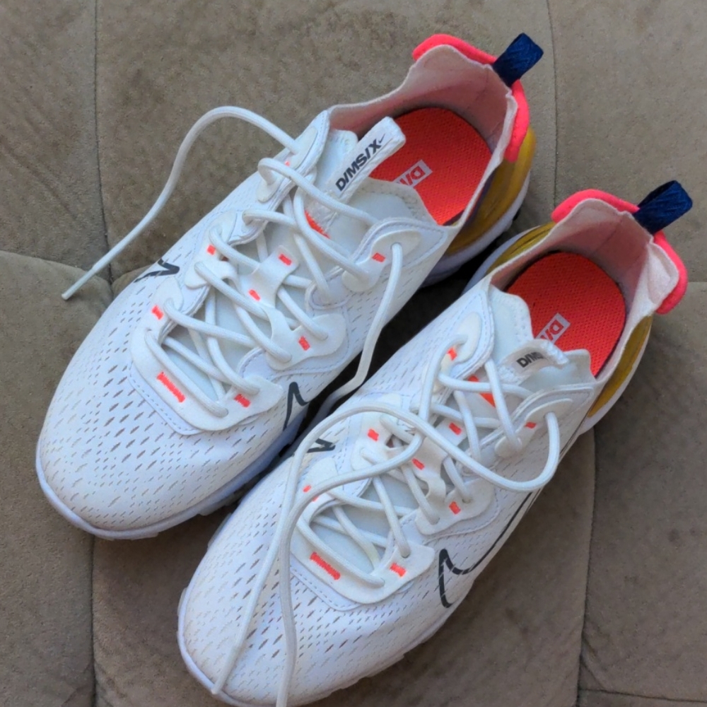 Nike Women's React
